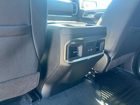 New 2026 GMC Sierra 1500 Elevation image 29