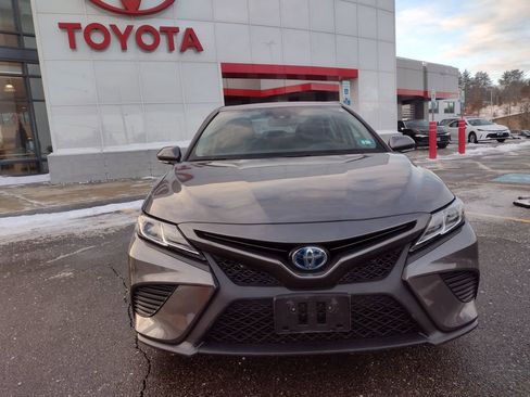 Used 2019 Toyota Camry SE image 8