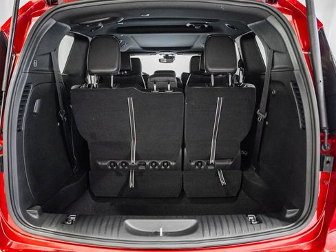 New 2026 Chrysler Pacifica Select image 14