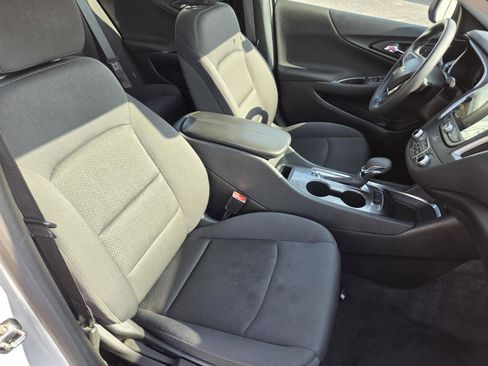 Used 2024 Chevrolet Malibu LT FWD image 10