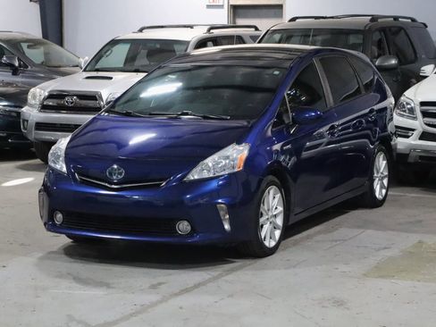 Used 2012 Toyota Prius V Five FWD image 1