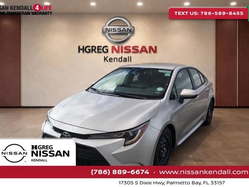 Used 2023 Toyota Corolla LE image 1