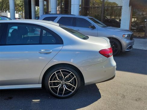 Used 2022 Mercedes-Benz E 350 Sedan image 7