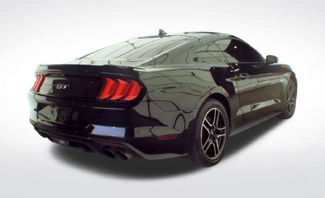 Used 2022 Ford Mustang GT Premium w/ Equipment Group 401A RWD image 2