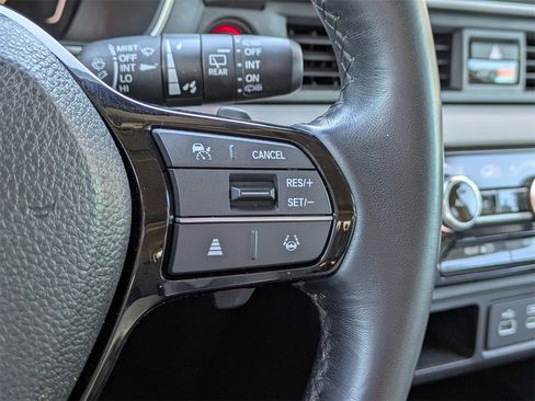 Used 2024 Honda Pilot Touring image 27