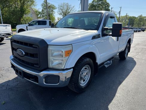 Used 2015 Ford F250 XL w/ Power Equipment Group RWD image 3
