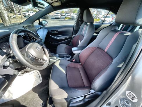 Used 2023 Toyota Corolla SE image 19