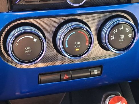 Used 2010 Dodge Challenger R/T RWD image 15