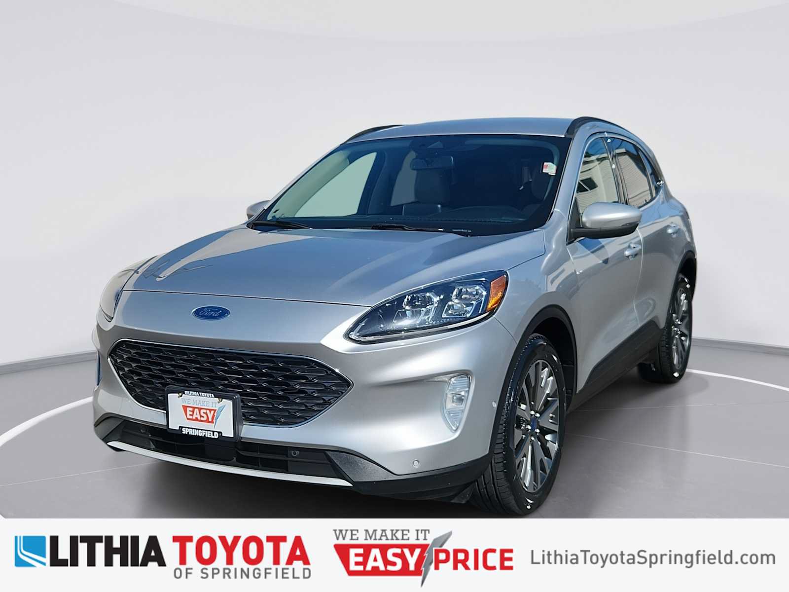 Used 2020 Ford Escape Titanium AWD/4WD image 1