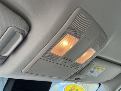 Used 2018 MAZDA CX-5 Touring image 35