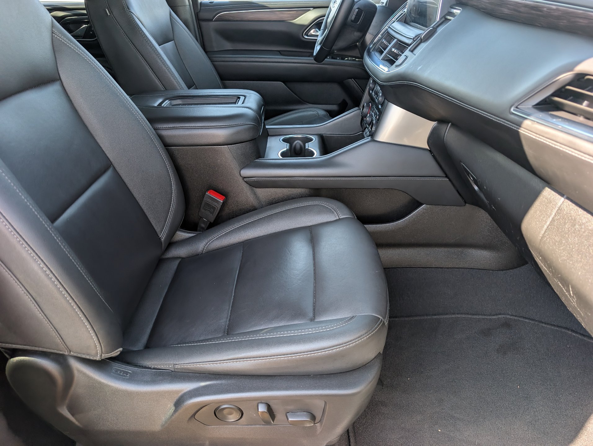 Certified 2024 Chevrolet Tahoe LT AWD/4WD image 12