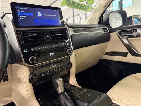 Used 2023 Lexus GX 460 Premium AWD/4WD image 17