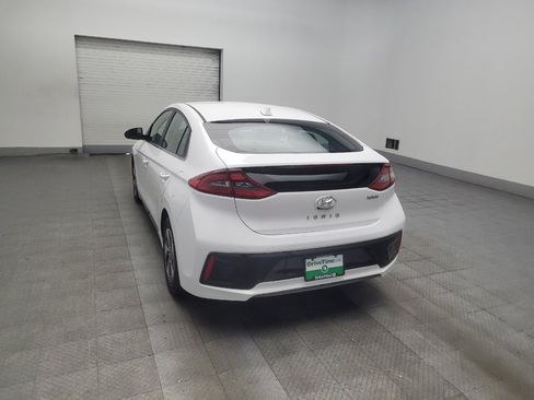 Used 2017 Hyundai Ioniq SEL w/ Tech Package 02 FWD image 6