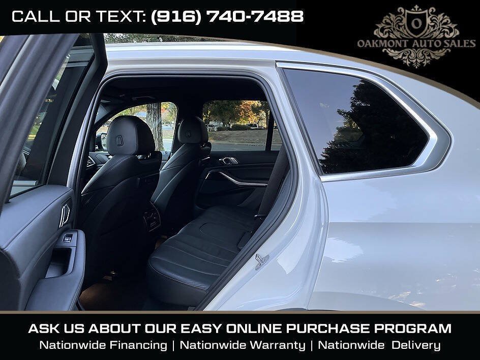 Used 2019 BMW X5 xDrive40i w/ Convenience Package AWD/4WD image 25
