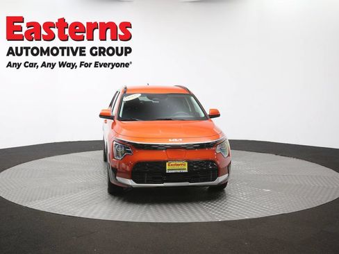 Used 2023 Kia Niro Wind w/ Wind Preserve Package FWD image 50