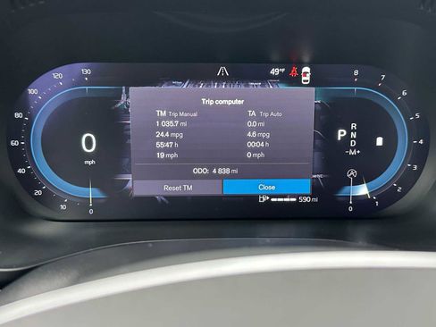 Used 2025 Volvo XC60 B5 Core w/ Protection Package Premier image 25