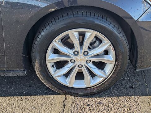 Used 2023 Chevrolet Malibu LT image 10