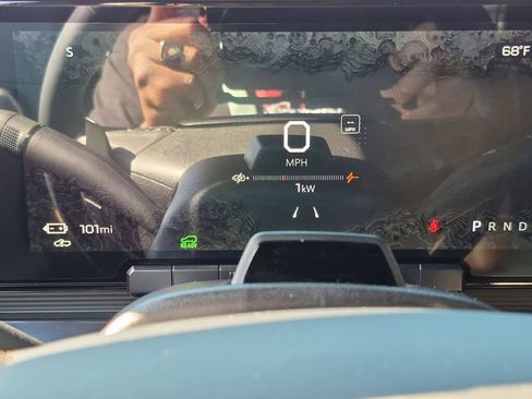 Used 2026 GMC Hummer EV SUV AWD/4WD image 3