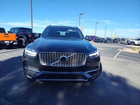 Used 2017 Volvo XC90 T6 Inscription w/ Vision Package image 2