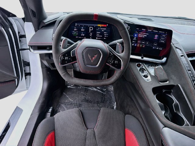 Used 2022 Chevrolet Corvette Stingray Premium Cpe w/ Z51 Performance Package RWD image 16