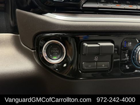 New 2026 GMC Sierra 1500 SLT AWD/4WD image 19