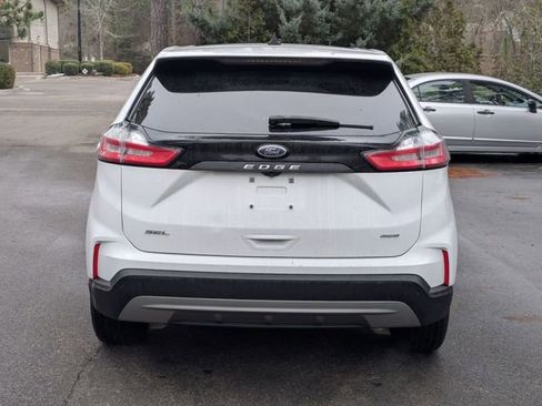 Used 2023 Ford Edge SEL image 4