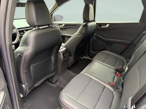 Used 2025 Ford Escape ST-Line Select w/ Tech Pack #2 AWD/4WD image 11