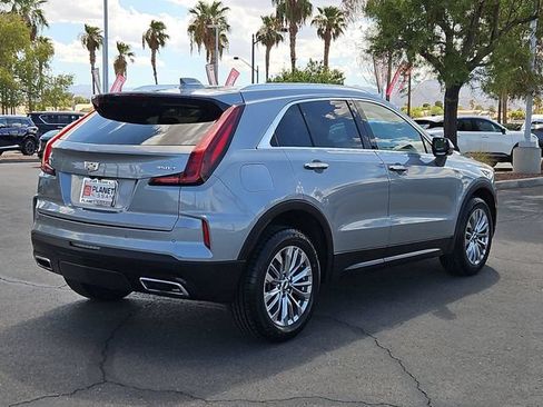 Used 2024 Cadillac XT4 Premium Luxury FWD image 6