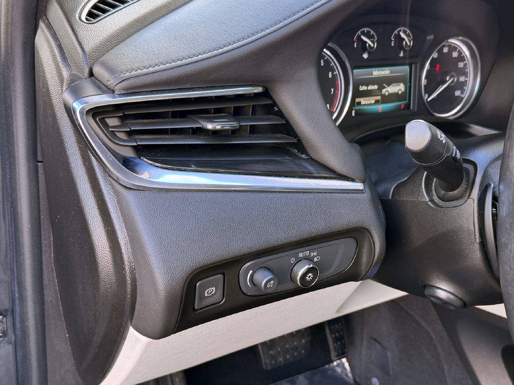 Used 2018 Buick Enclave Premium AWD/4WD image 20