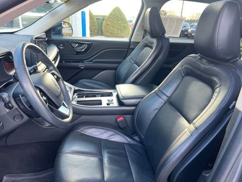 Used 2022 Lincoln Aviator Grand Touring image 11