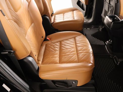 Used 2023 Kia Telluride SX Prestige X-Pro image 16