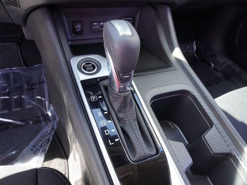 Certified 2025 Nissan Sentra SV image 18