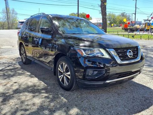 Used 2017 Nissan Pathfinder S FWD image 1