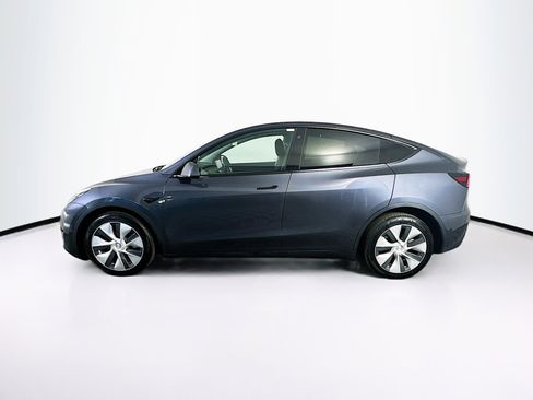 Used 2022 Tesla Model Y Long Range image 4