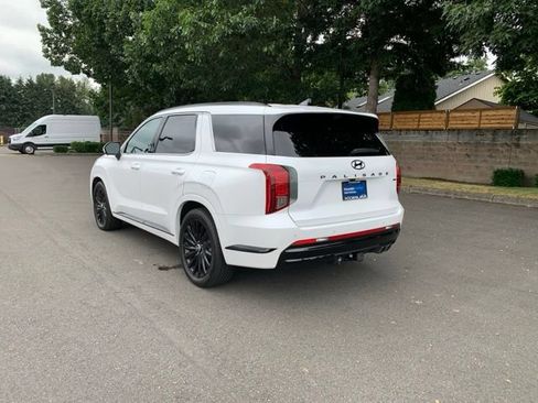 Used 2025 Hyundai Palisade Calligraphy AWD/4WD image 3