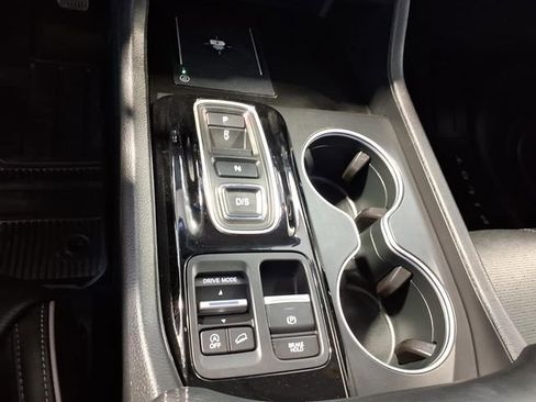 Used 2024 Honda Pilot Elite image 11