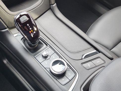 Used 2023 Cadillac XT6 Premium Luxury w/ Technology Package image 25