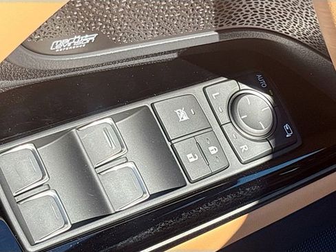 New 2026 Lexus LX 600 4WD w/ Premium Package image 24