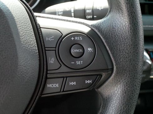 Certified 2025 Toyota RAV4 XLE AWD/4WD image 25