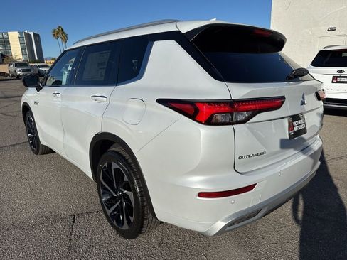 New 2025 Mitsubishi Outlander SEL image 5