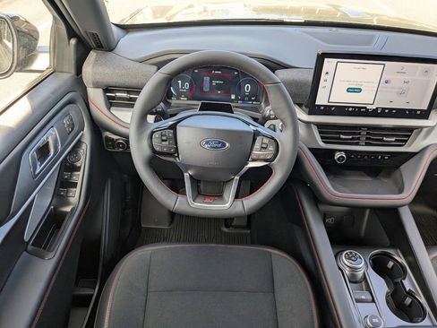 New 2026 Ford Explorer ST RWD image 18