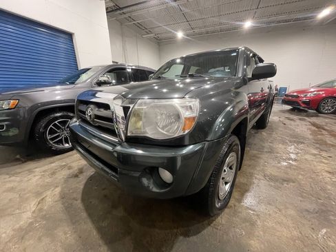 Used 2010 Toyota Tacoma Base image 7
