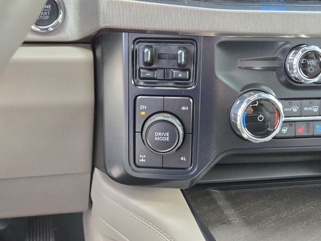 New 2026 Ford F250 Platinum w/ Platinum Plus Package AWD/4WD image 22