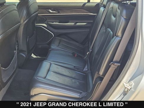Used 2021 Jeep Grand Cherokee L Limited AWD/4WD image 17