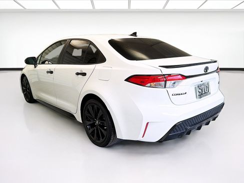 Used 2022 Toyota Corolla SE w/ Carpet Mat Package (TMS) FWD image 6