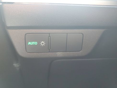 Used 2023 Audi Q4 e-tron Premium w/ Convenience Package AWD/4WD image 23