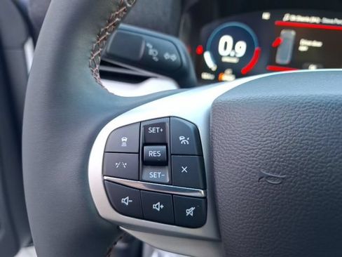 New 2026 Ford Explorer Active AWD/4WD image 18