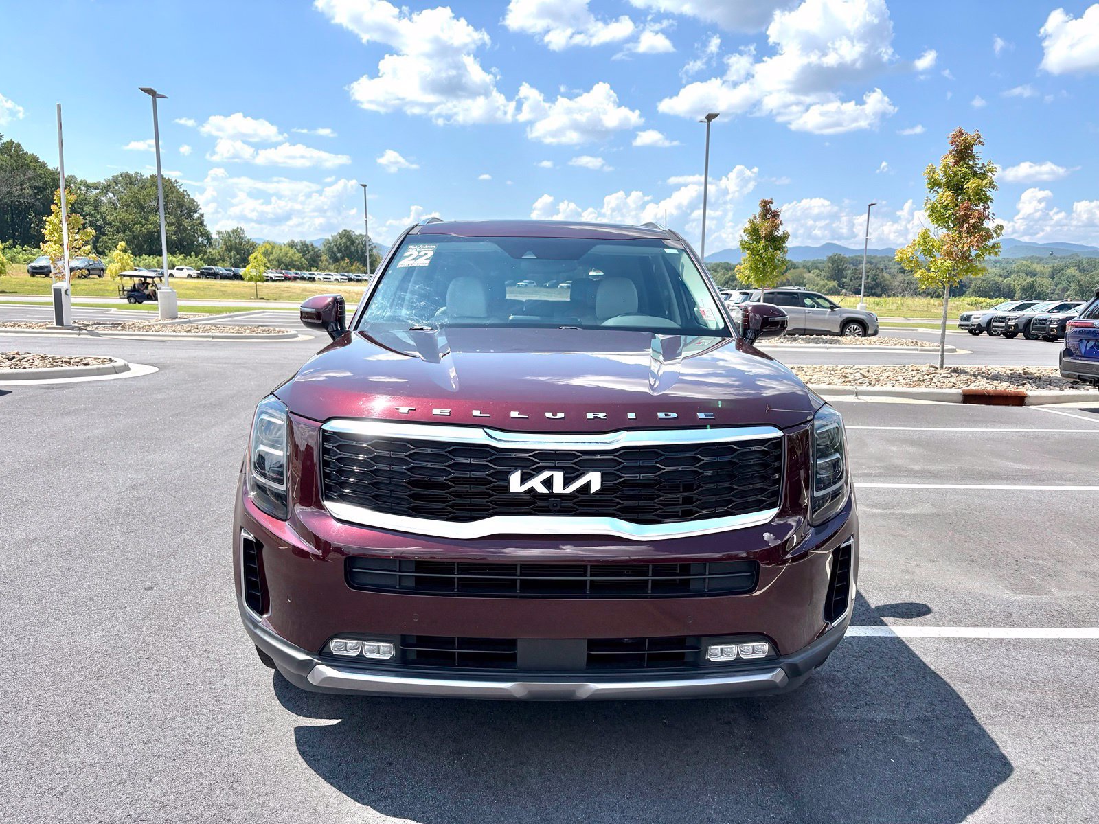 Used 2022 Kia Telluride SX w/ Towing Package AWD/4WD image 2