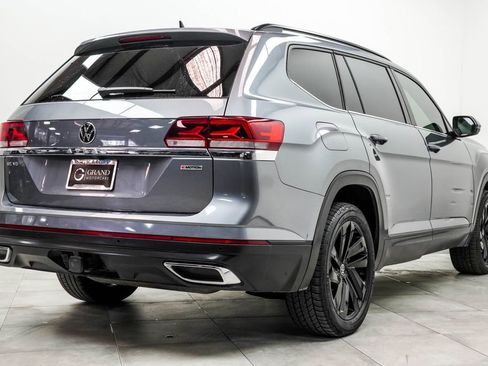 Used 2022 Volkswagen Atlas SE AWD/4WD image 16