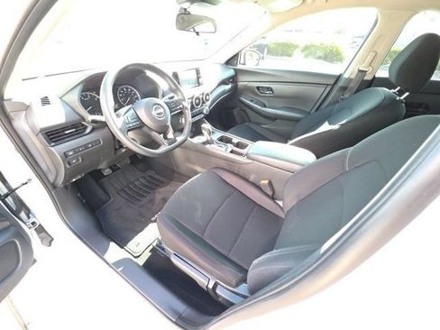 Used 2024 Nissan Sentra S FWD image 6